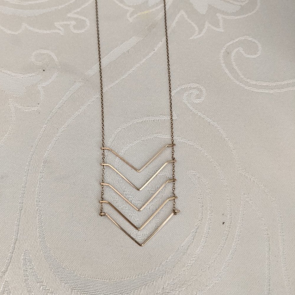 Chevron ladder necklace